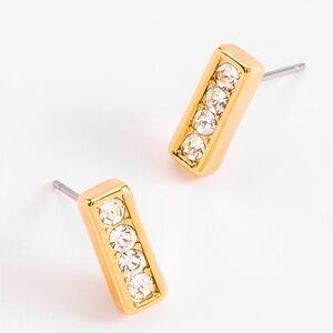 Classic 18k Gold plated and Swarovski Crystal Earrings NWT post style